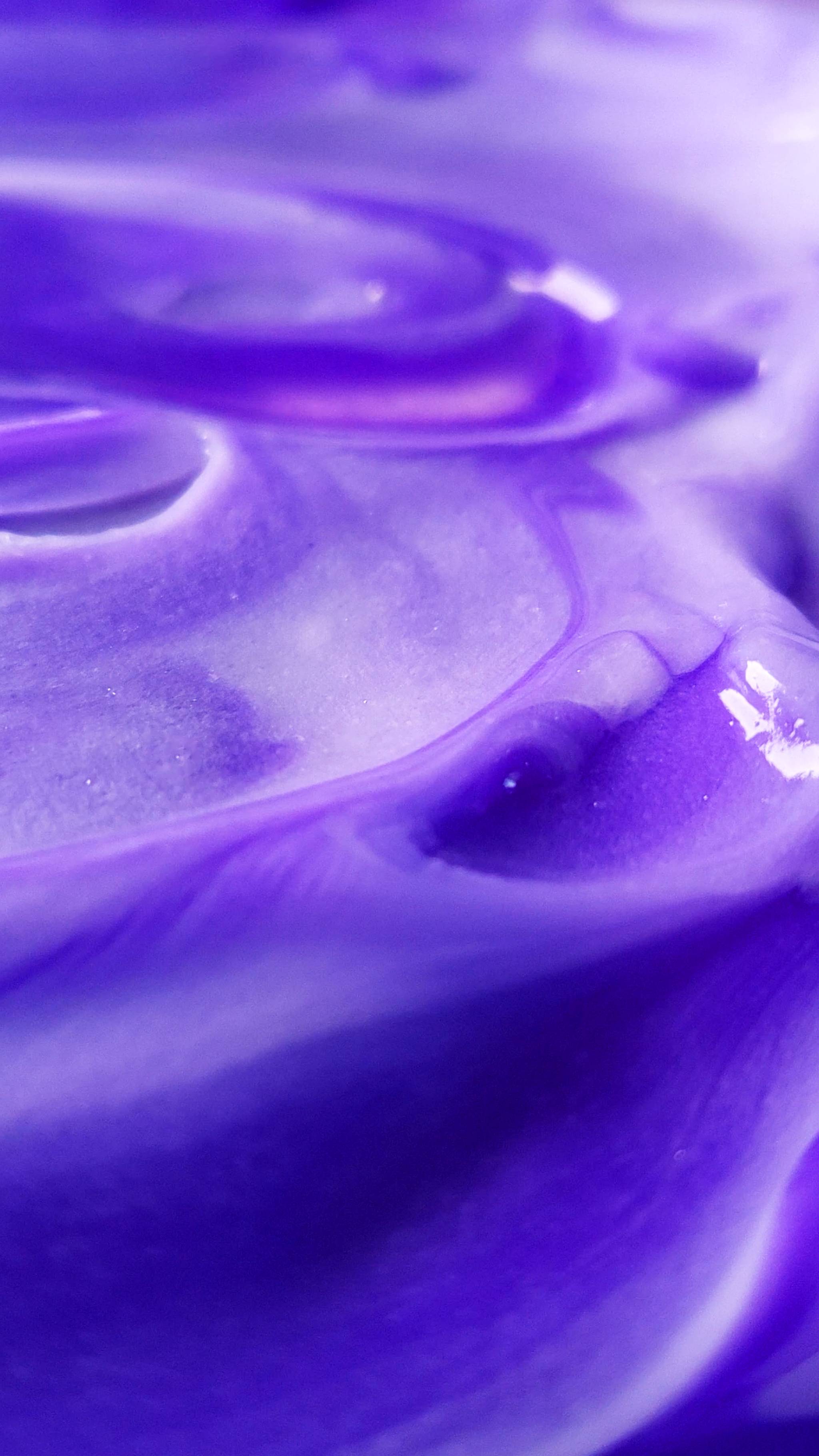 How to Keep Colored Hair Vibrant This Spring