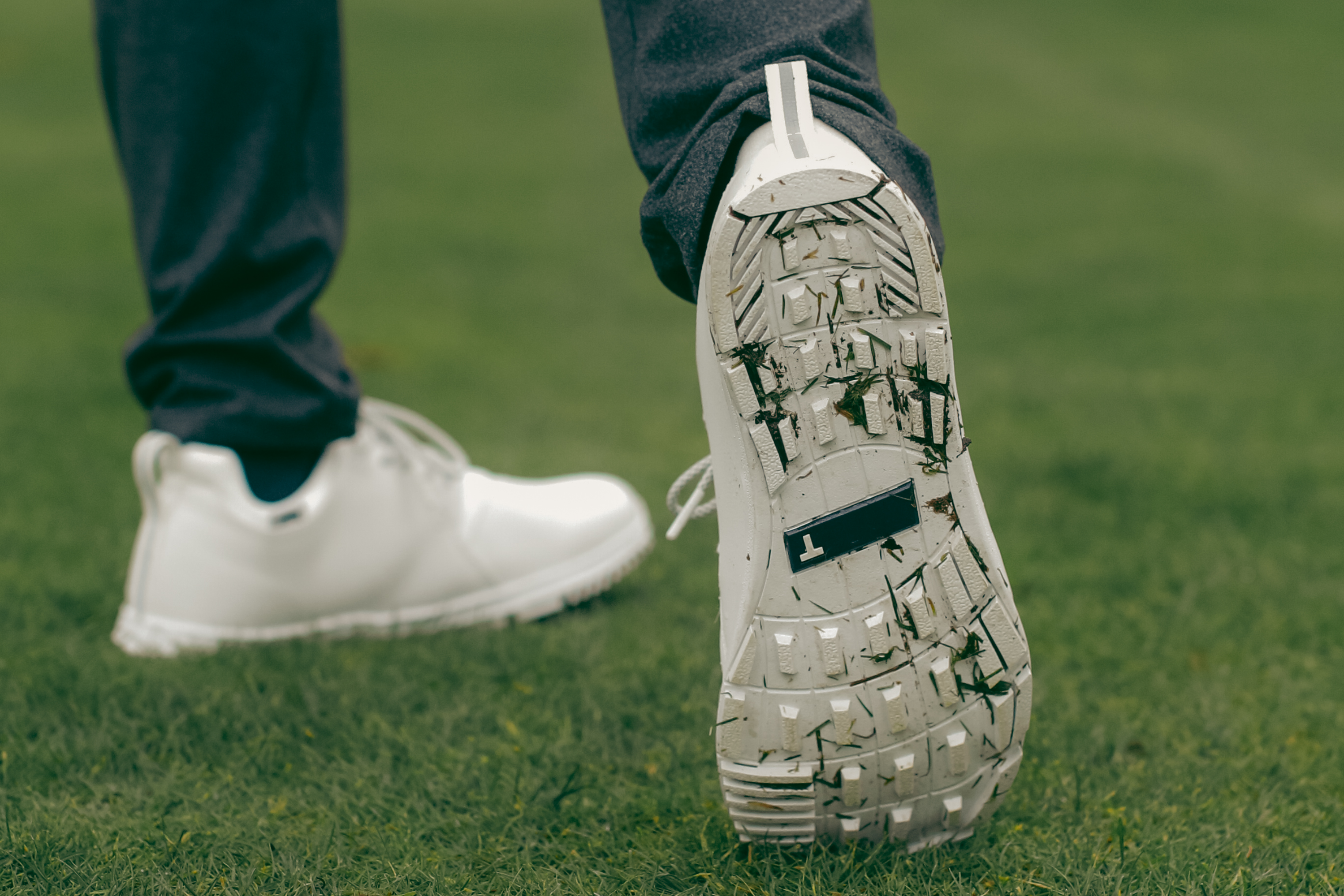 トゥルー リンクスウェア　ORIGINAL TRUE linkswear　ゴルフシューズ　スパイクレス　ホワイト　25ｃｍ　(USサイズ:7) TRUE linkswear Original 1.2 Lightweight Golf Shoes (Pure White