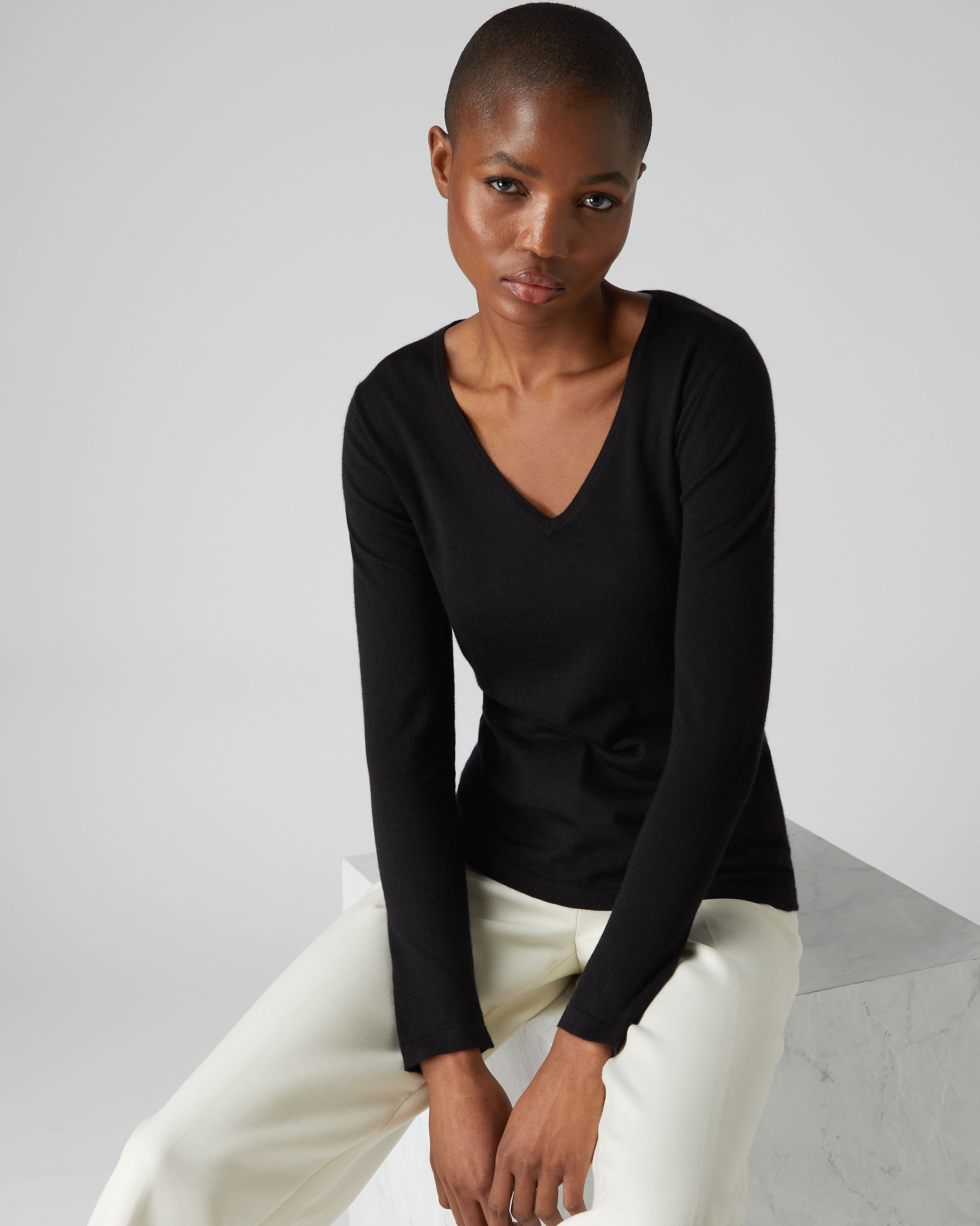 カットソー(長袖/七分) BEAUTY&YOUTH UNITED ARROWS - littlesuzie Macrame Vneck Pullover Women's Imogen Superfine Cashmere V Neck Sweater Black | N.Peal