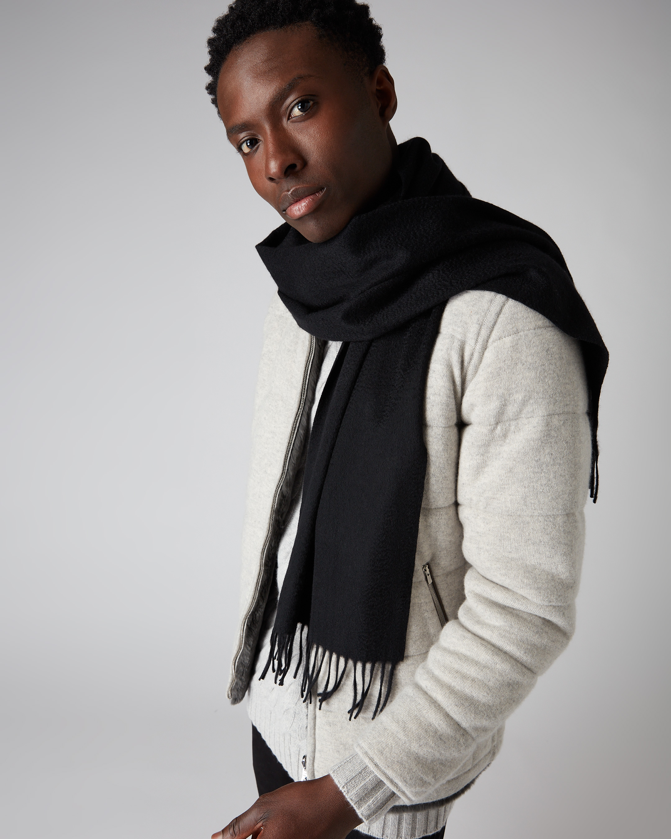 Unisex Woven Cashmere Scarf Black | N.Peal