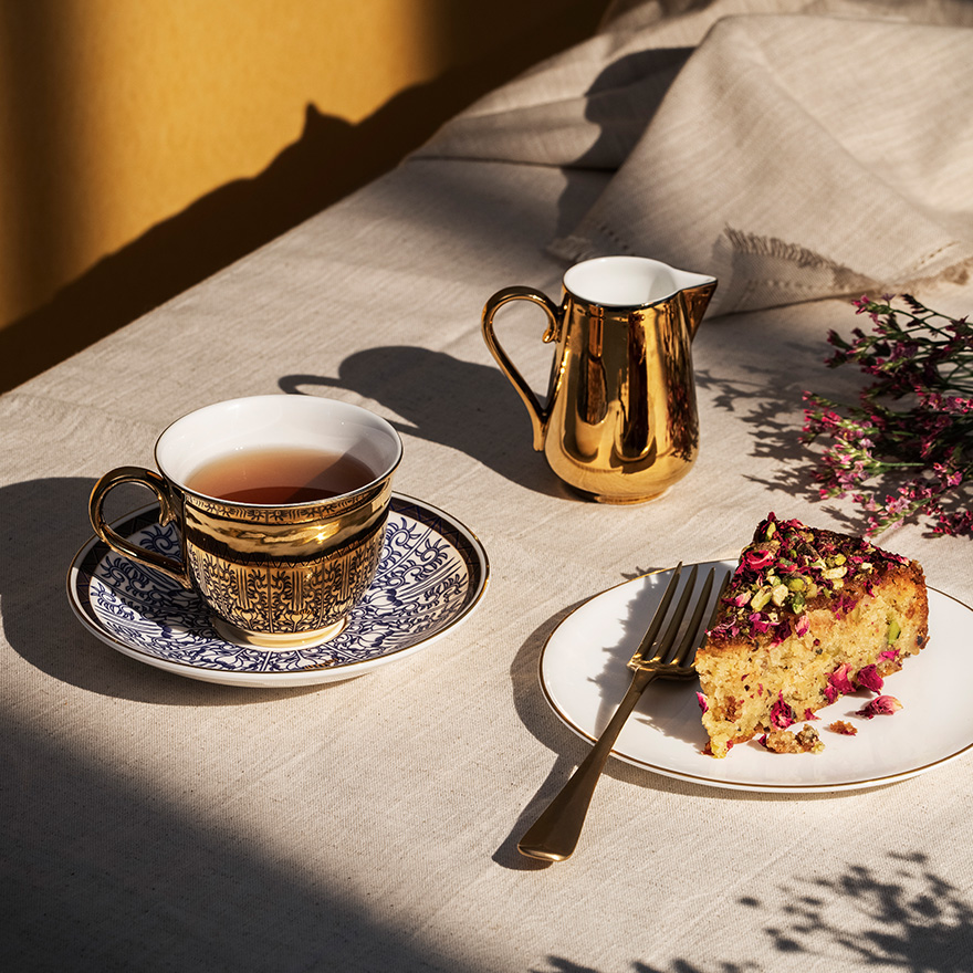 V&A Georgian Lilies Teacup & Saucer Set | Fine Bone China
