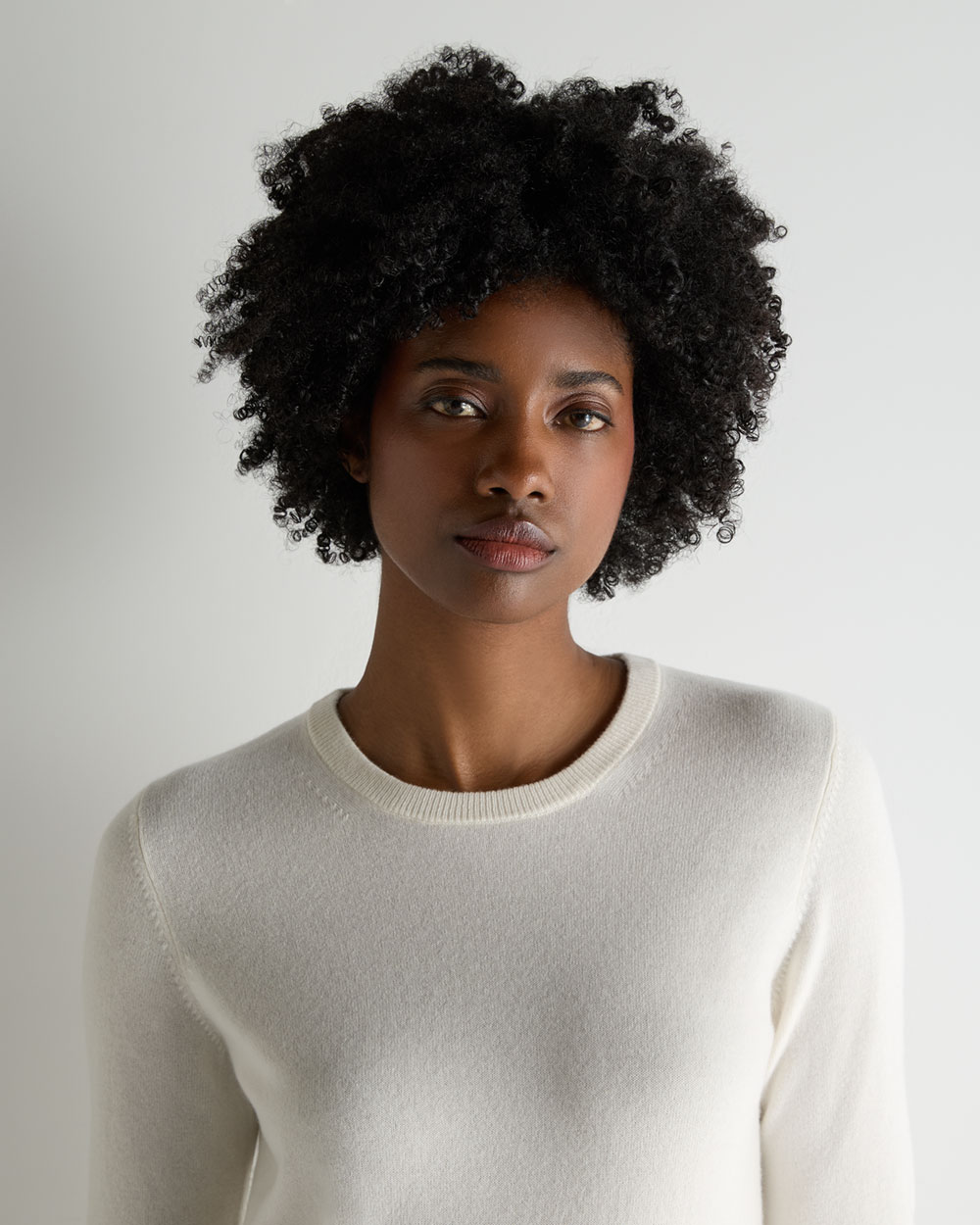 Women's Evie Classic Round Neck Cashmere Sweater New Ivory White