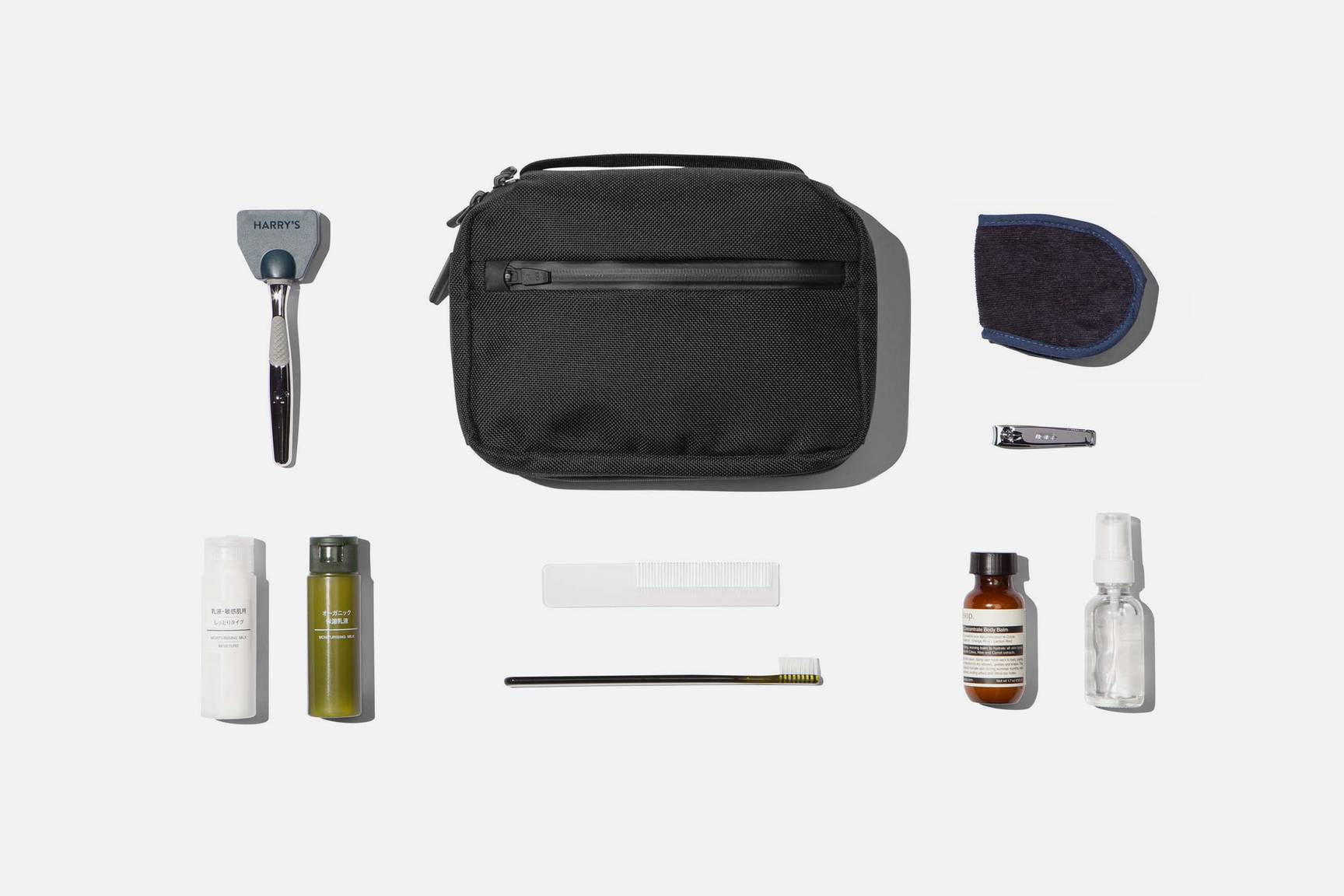 Aer Travel Kit 2 – MoMA Design Store