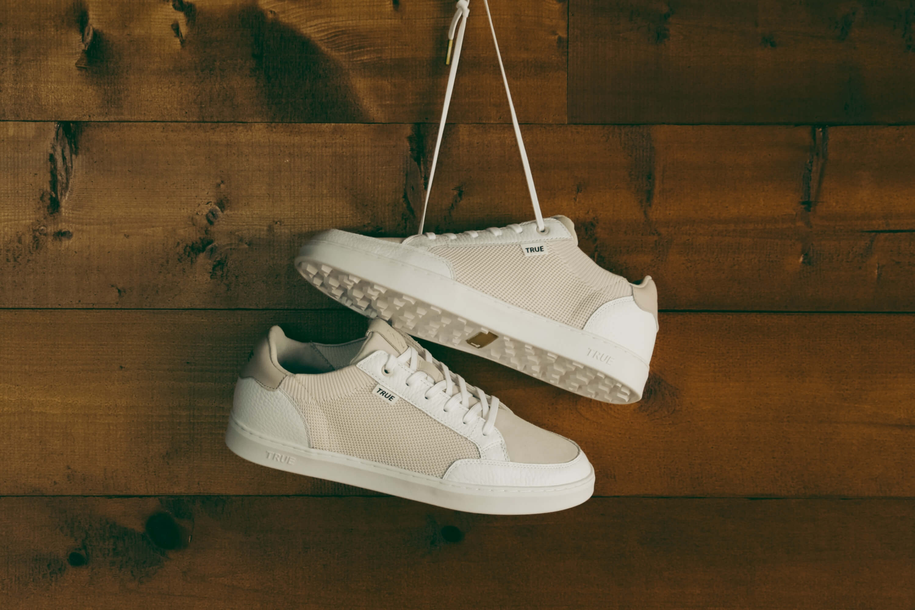 TRUE linkswear™ | Women's FS-02 Mixed Media Lifestyle Golf Shoe