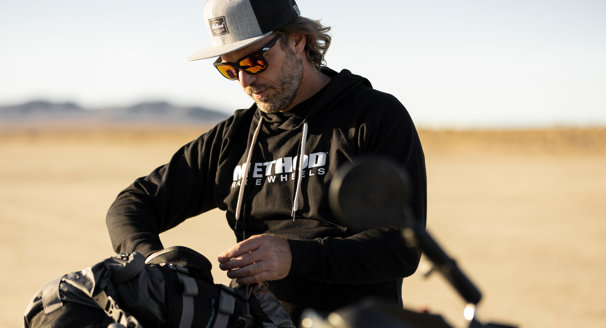 Method Brand Logo Hoodie - Markdown | Pullover| Black – AP-O1008 ...