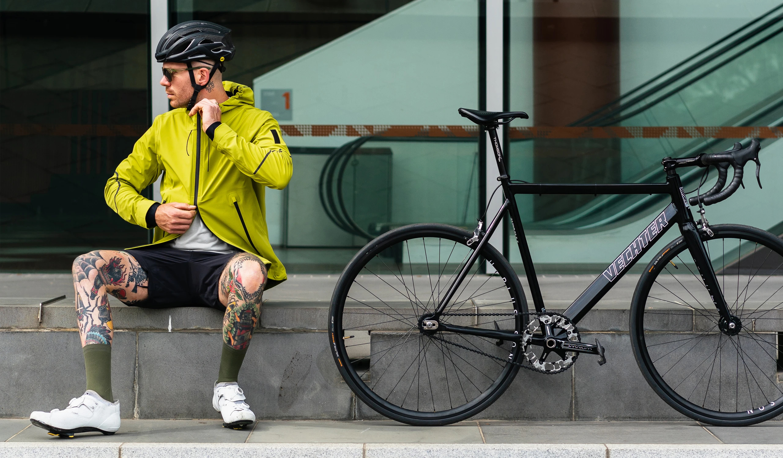 Roam Jacket - Unisex / Black