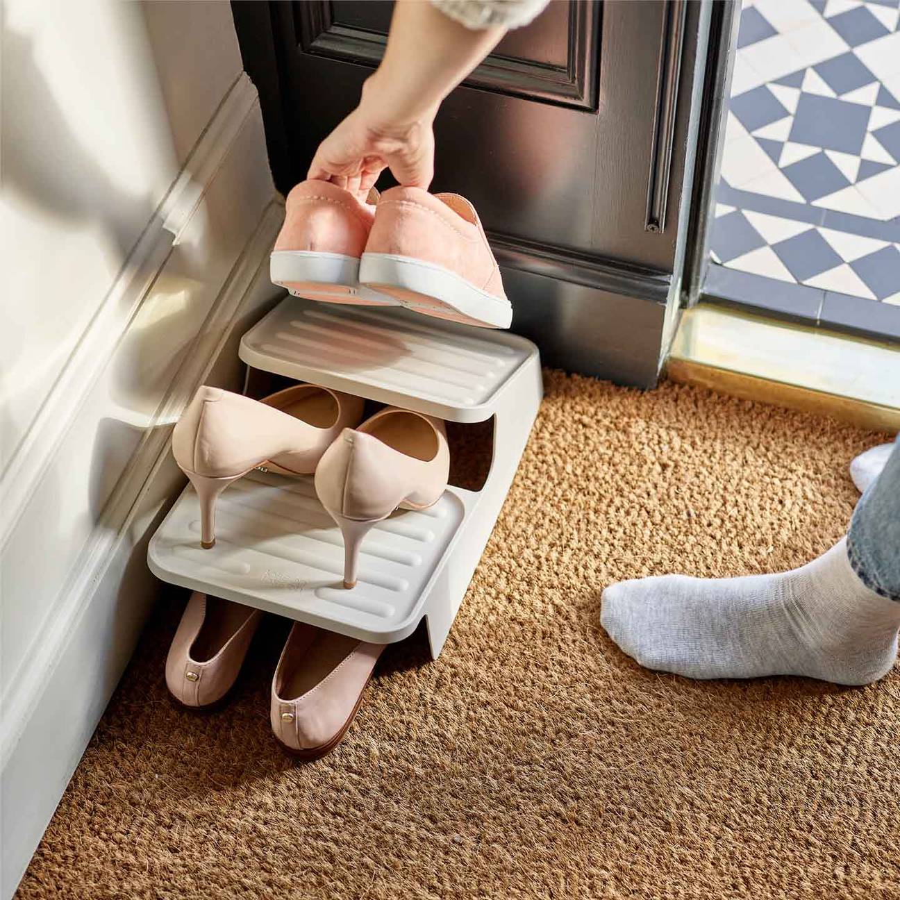 Large Space-saving Shoe Rack - Ecru | Joseph Joseph UK