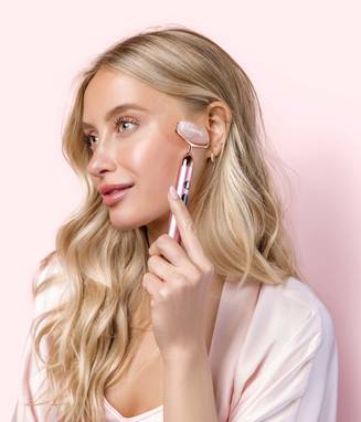 Riya - Ultrasonic Rose Quartz Roller