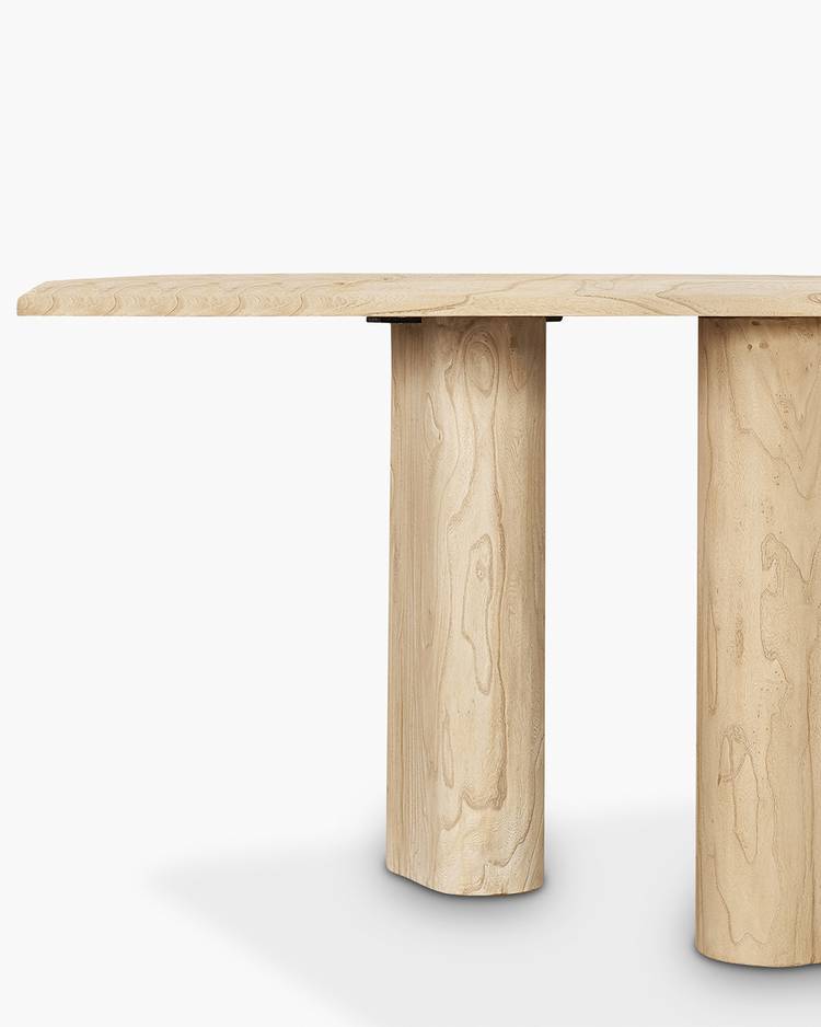 Pisco Dining Table