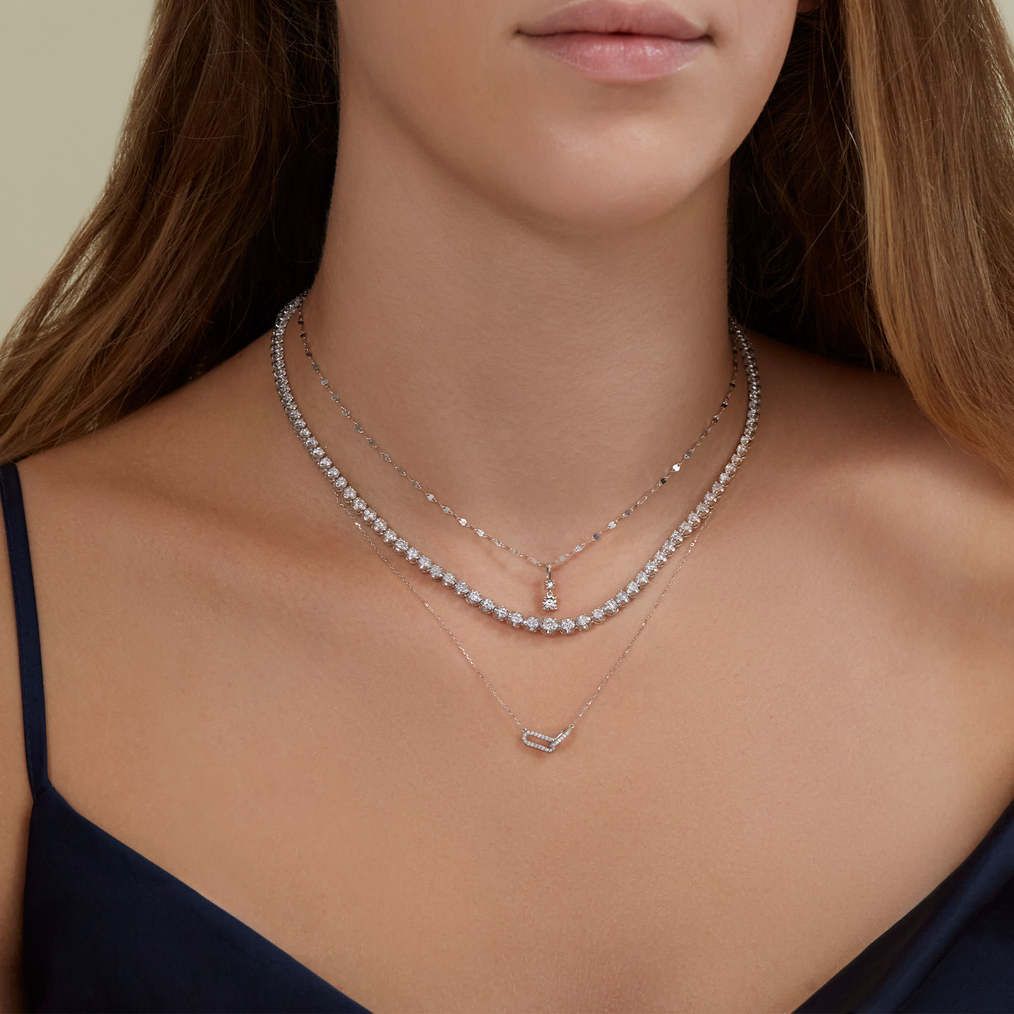 Diamond deals solitaire choker