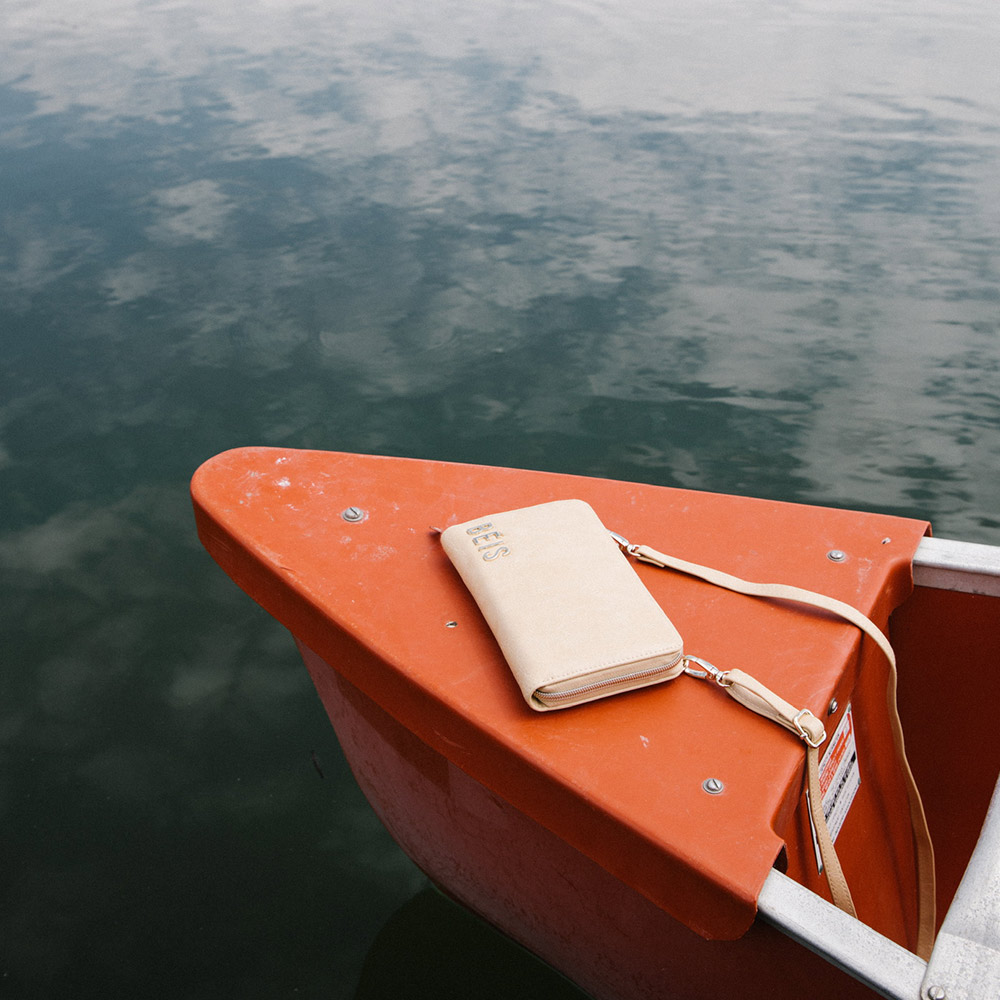 The Travel Wallet in Beige Beis Travel Europe