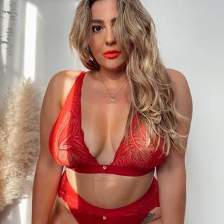 Scantilly Indulgence Bralette Red as worn by @hey.thecloset