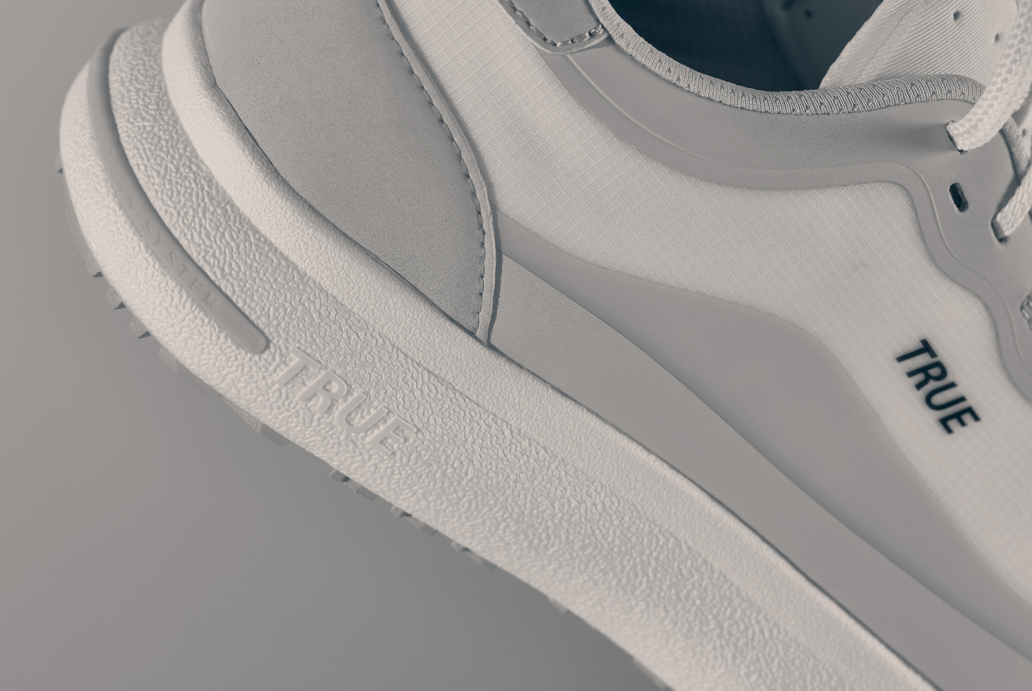 TRUE linkswear™ | Men's Antigravity Waterproof Golf Shoes