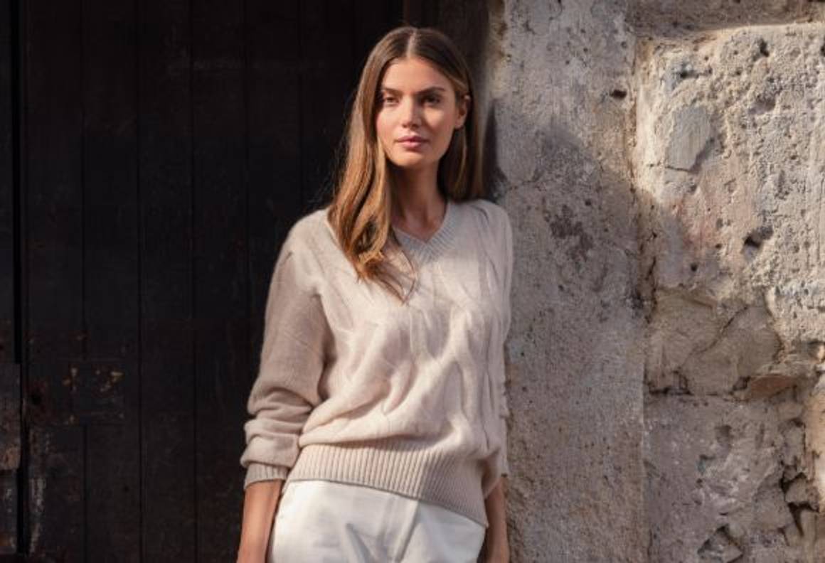 Women's Cashmere Clothing | Complimentary Delivery | N.Peal UK