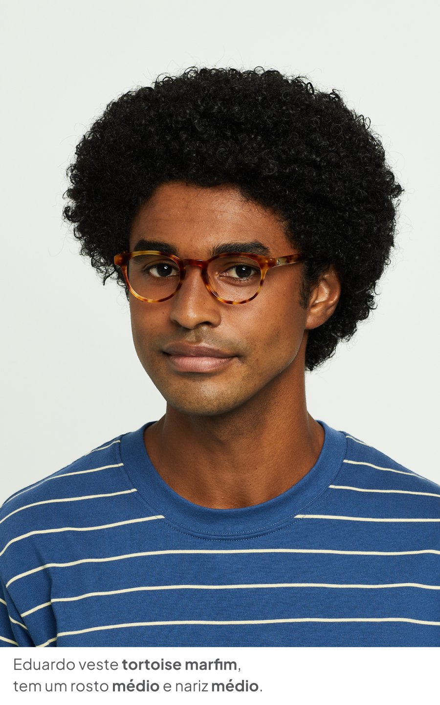 Rosto utilizando óculos do produto Roma - Óculos de Grau