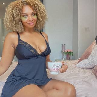 Curvy Kate Just For Fun Chemise Black as worn by @renellshanay