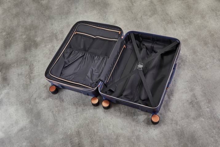 Mayfair Medium Suitcase with Copper Hardware | Navy | Rock Luggage