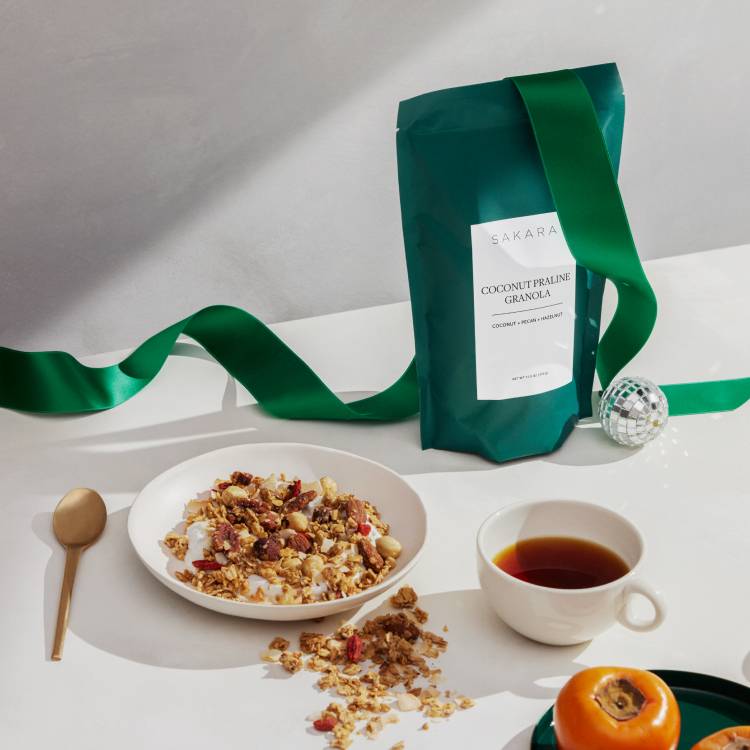 Banana Nut Granola Sakara Life banana-nut-granola-sakara-life