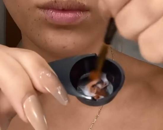 {"en"=>"Brow Tint"}