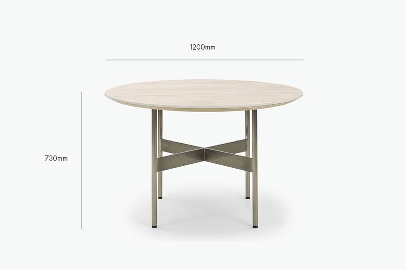 Outdoor Maive Round Dining Table