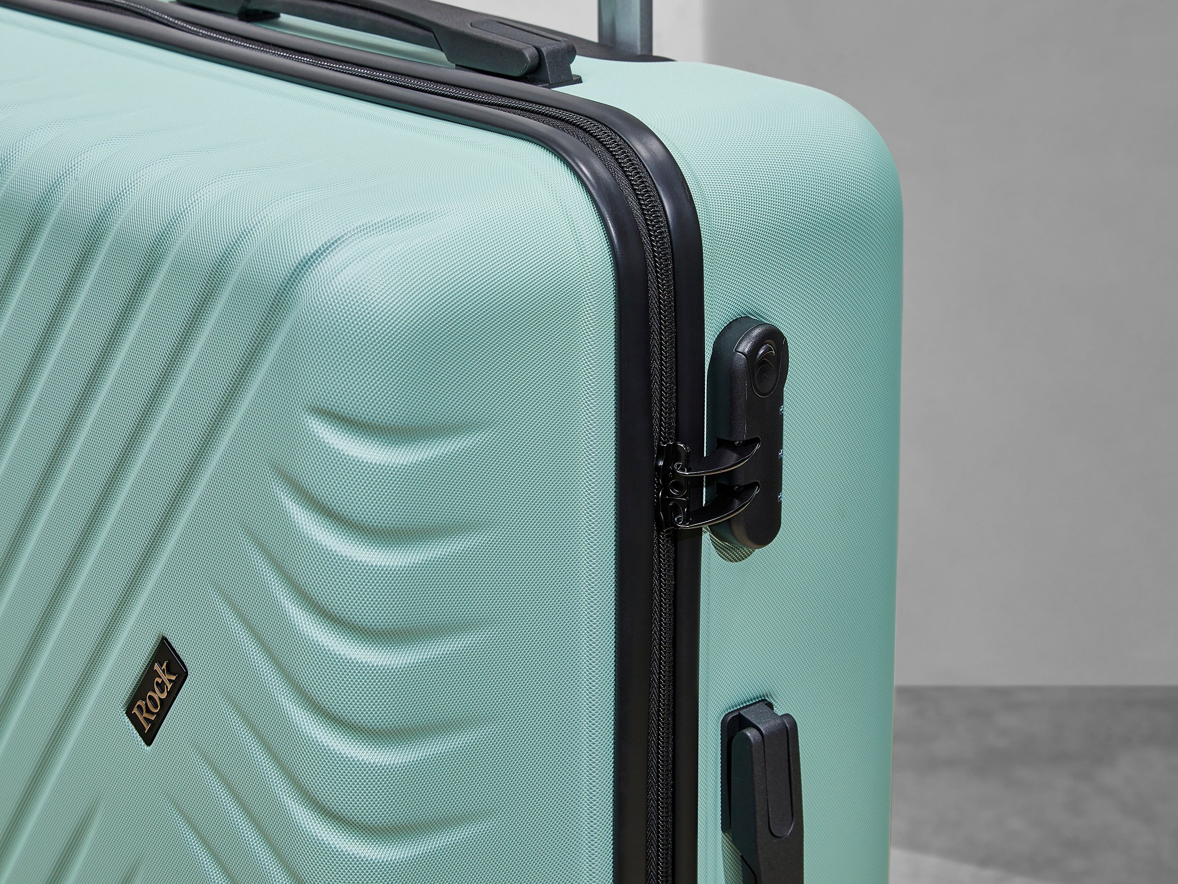 Mint green hard shell suitcase online