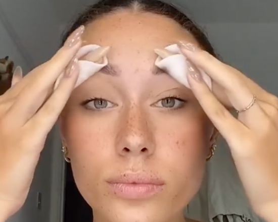 {"en"=>"Remove Brow Tint"}