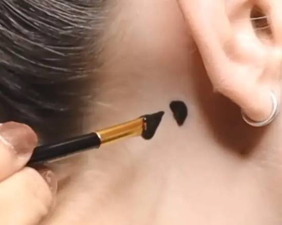 {"en"=>"Before Brow Tinting", "it"=>"", "fr"=>"", "de"=>"", "nl"=>"", "es"=>""}