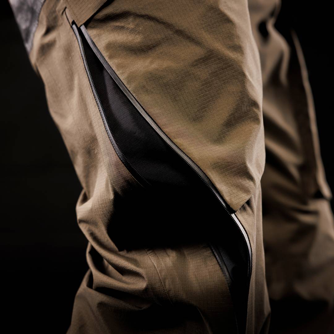 Rōnin Katana Bib Snow Pants Khaki Waterproof Alpine Sports Trousers