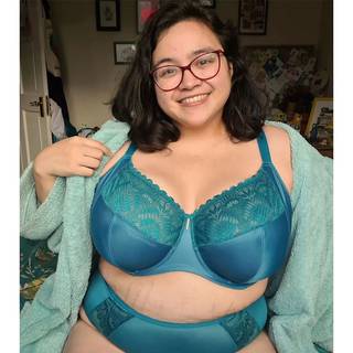 Adella Athena Full Cup Side Support Bra Teal as worn by @janineaam