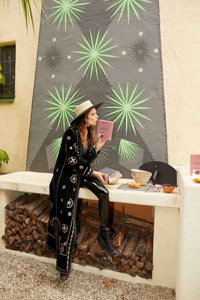 Flourless Dark Chocolate Gold Leaf Cake KitEditorial Image of person making cake
