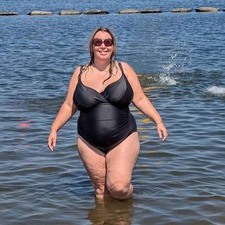 Adella Calypso Plunge Control Swimsuit Black as worn by @suffolksupmum