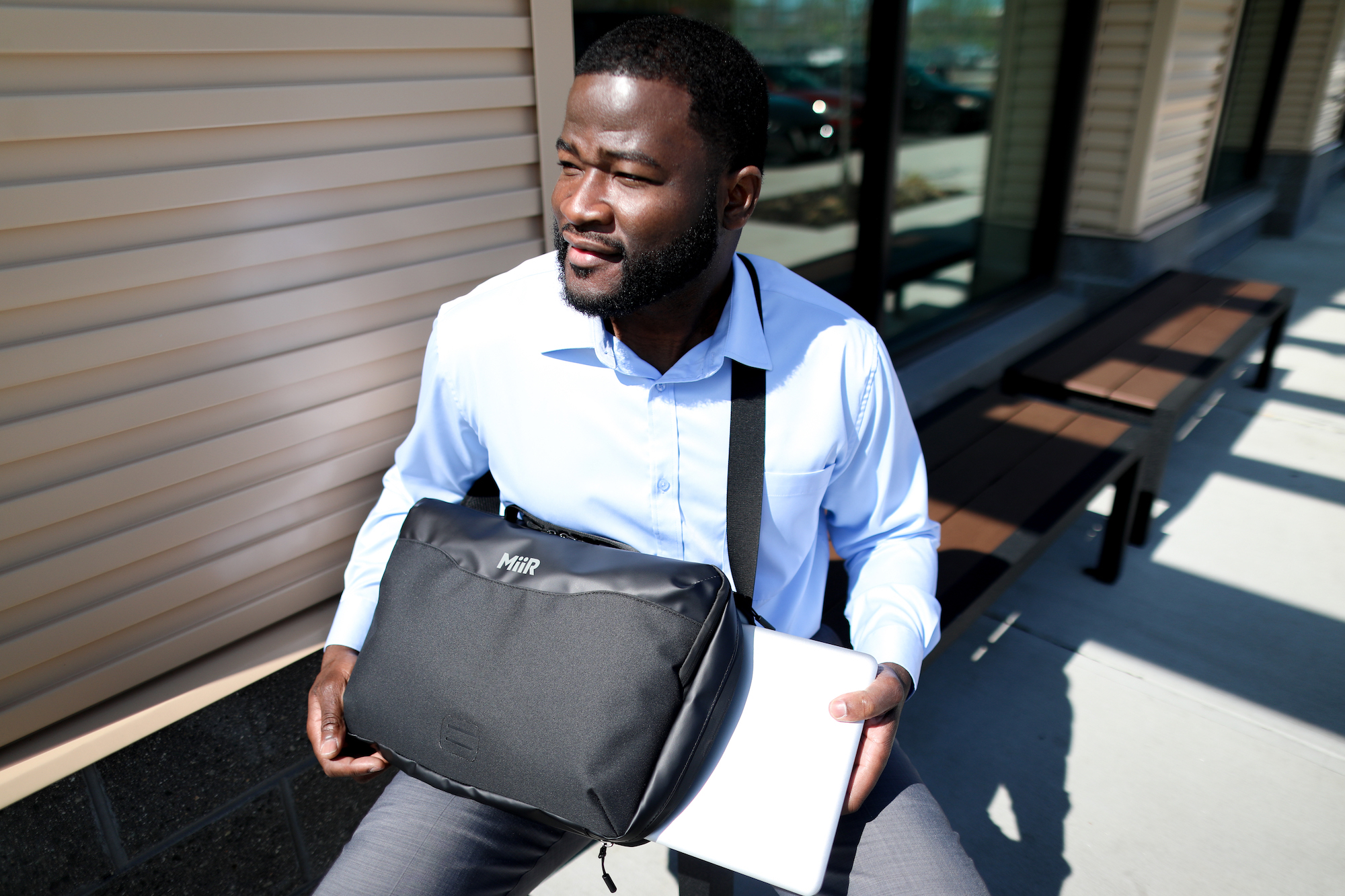 MiiR Olympus 2.0 8L Messenger Bag – MiiR.com