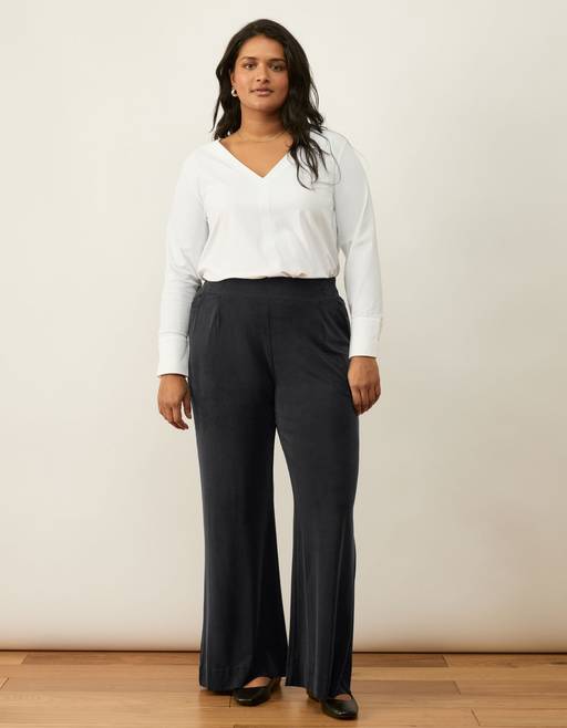 Laid Back Pleated Trousers