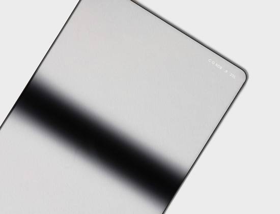 Center Graduated ND8 75mm Square Filter Plus