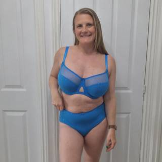 Curvy Kate Victory Polka Balcony Bra Blue as worn by @busting_with_confidence