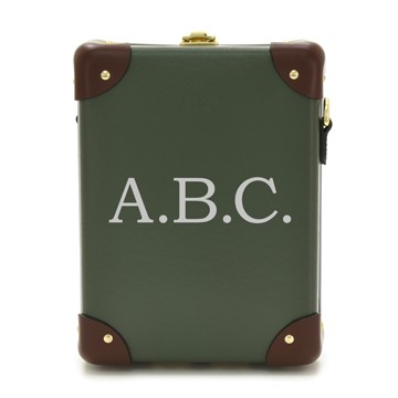 Messenger-Case_Green_LID-L-Baskerville_1