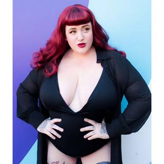 Curvy Kate Twist and Shout Non Wired Multiway Swimsuit Black as worn by @teerwayde