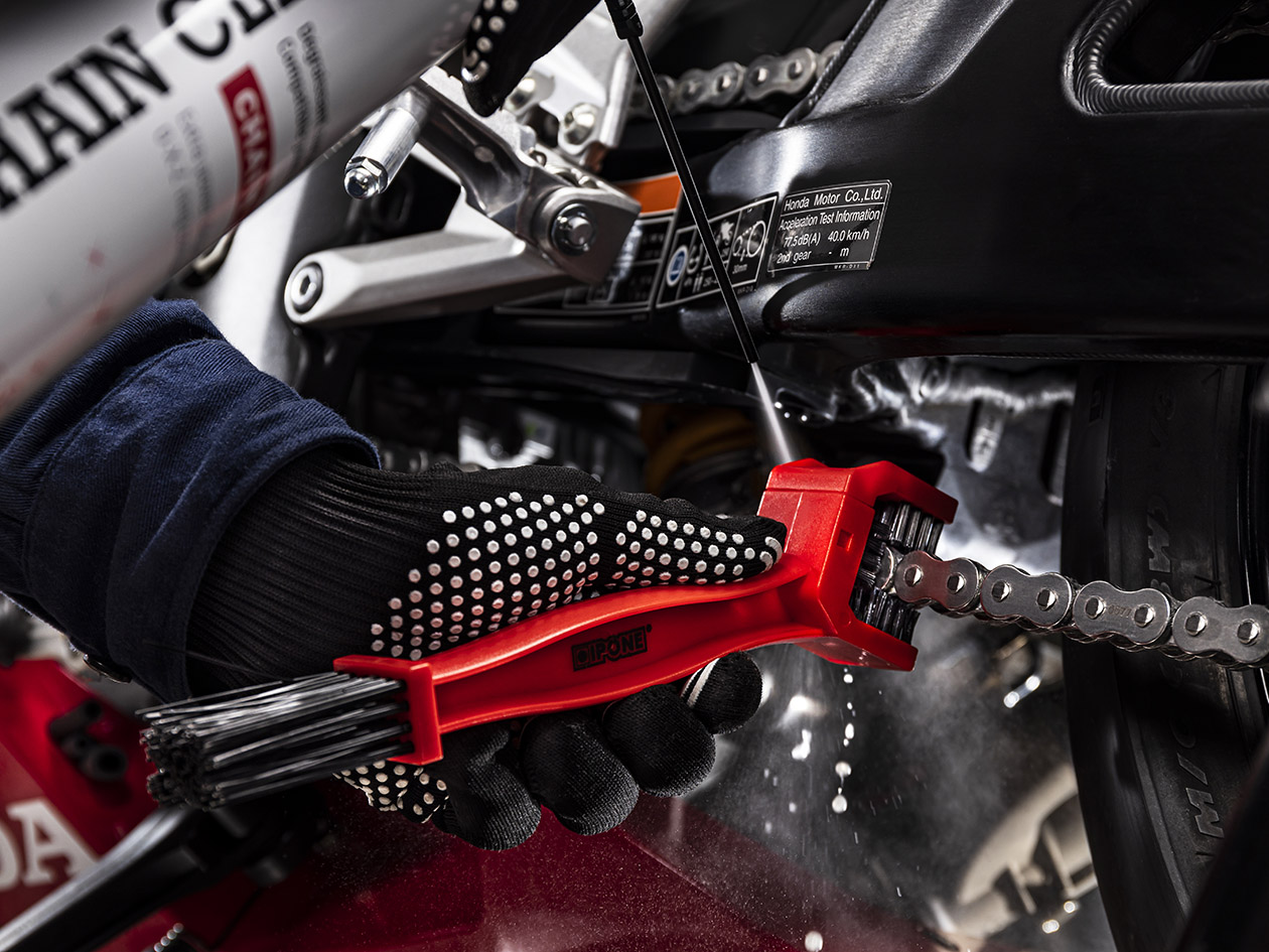 Chain Brush Ripper Chain Accessory CHAIN BRUSH | IPONE