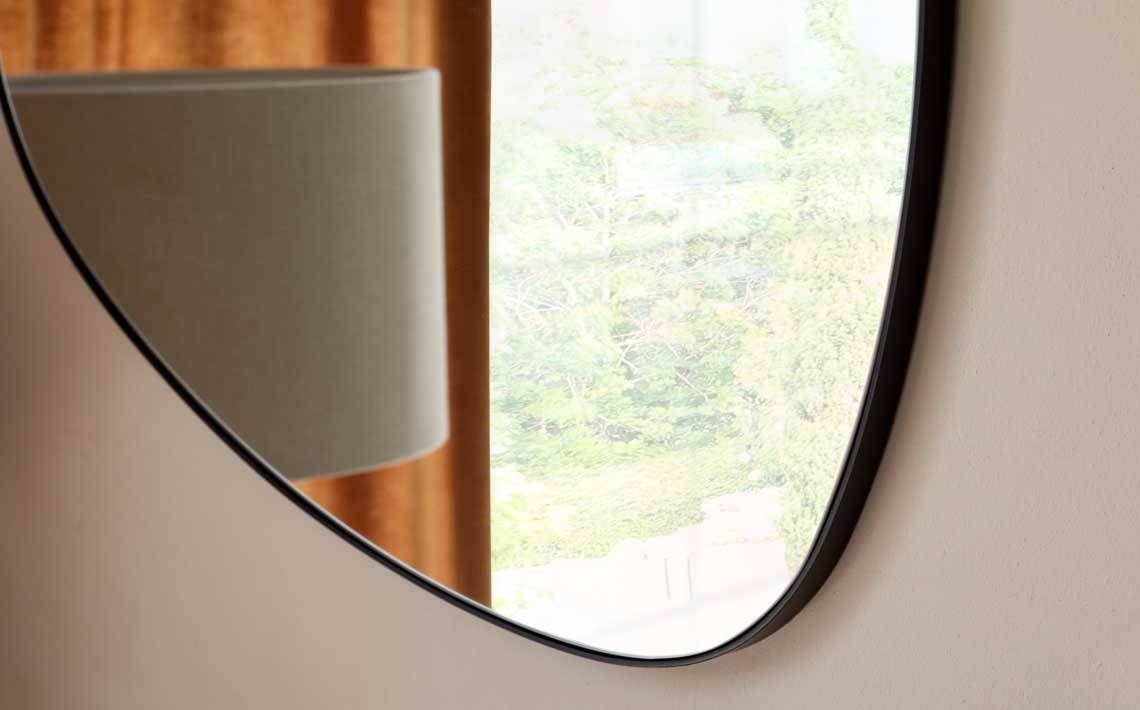 Caspian Small Wall Mirror Black – Danetti