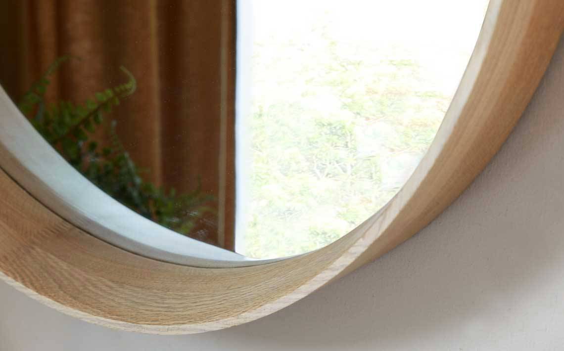 Kendrick Small Round Wall Mirror Oak – Danetti