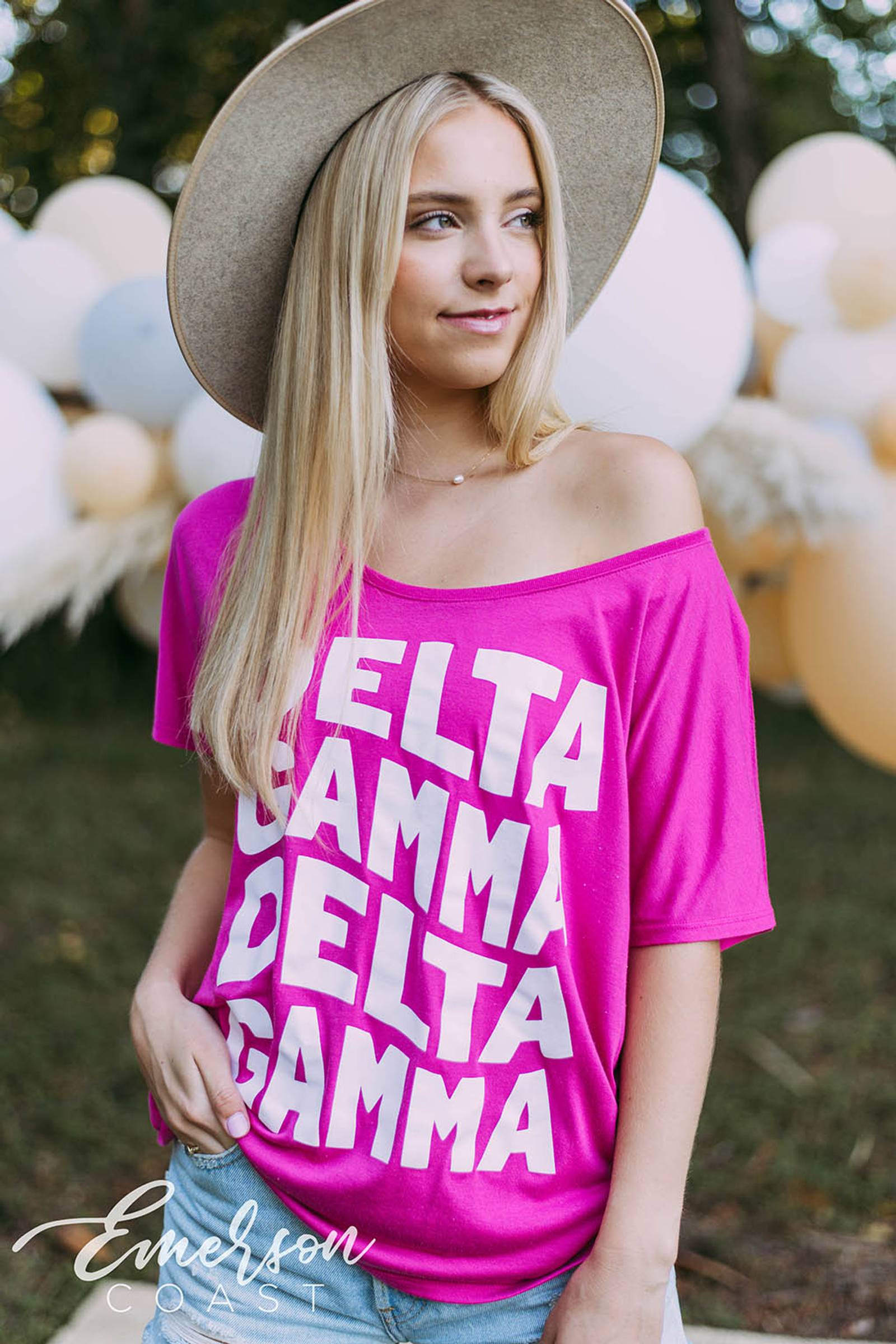 Peace And Love Oversized Graphic Tee In Pink Curves • Impressions Online  Boutique