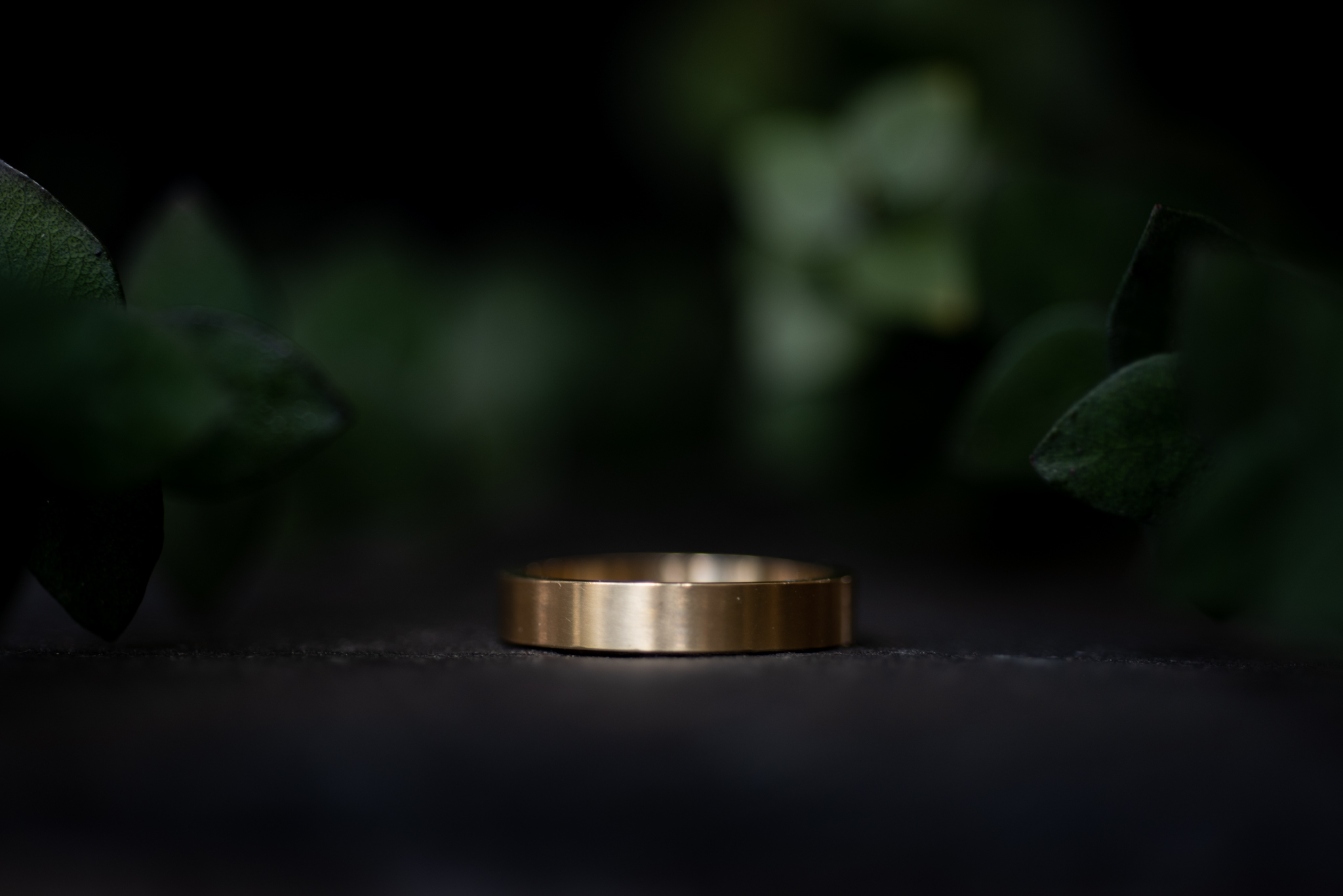 wide gold mens band for wedding ring