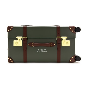 Trunk_FRONT_M-Baskerville