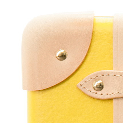 Globe-Trotter_The-Mayfair-Collection_Leather-Corners