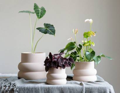 Elizabeth Shell Planter