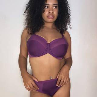 Curvy Kate WonderFully Full Cup Side Support Bra Purple as worn by @hannahjackz