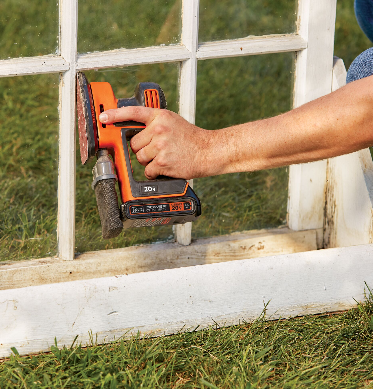 Black And Decker Mouse Sander How To Change Sandpaper 