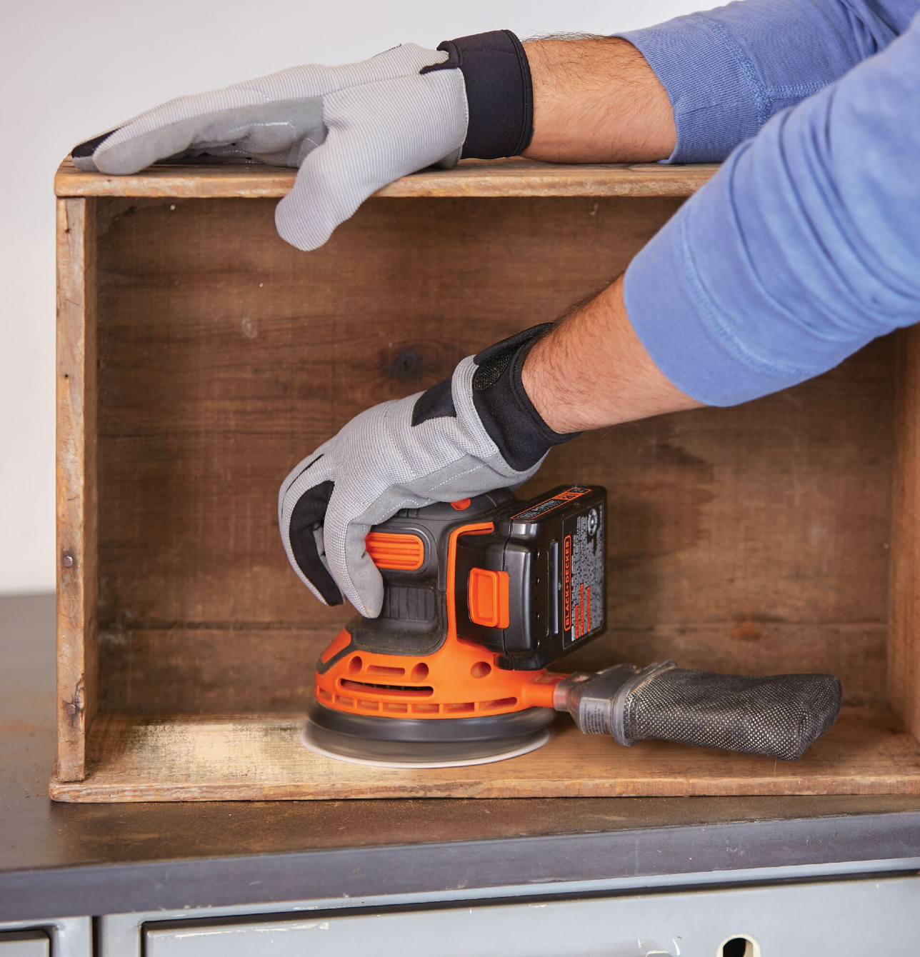 Black & decker cordless orbital sander hot sale