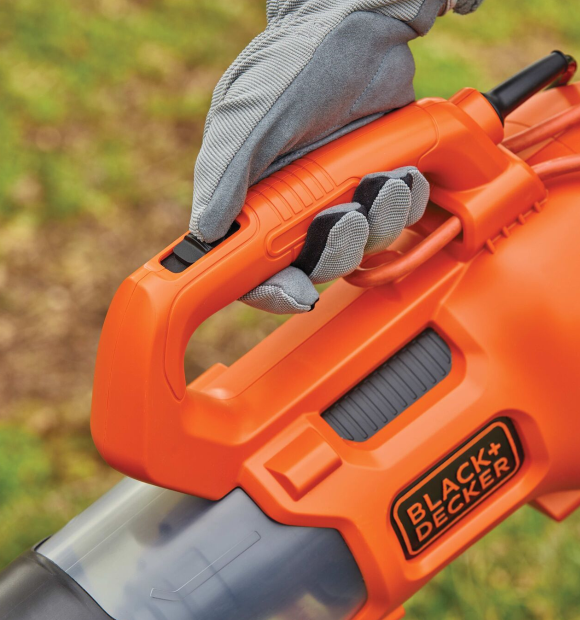 Close up of 2 speed control on the Black and Decker Leaf Blower, Axial, 9-Amp