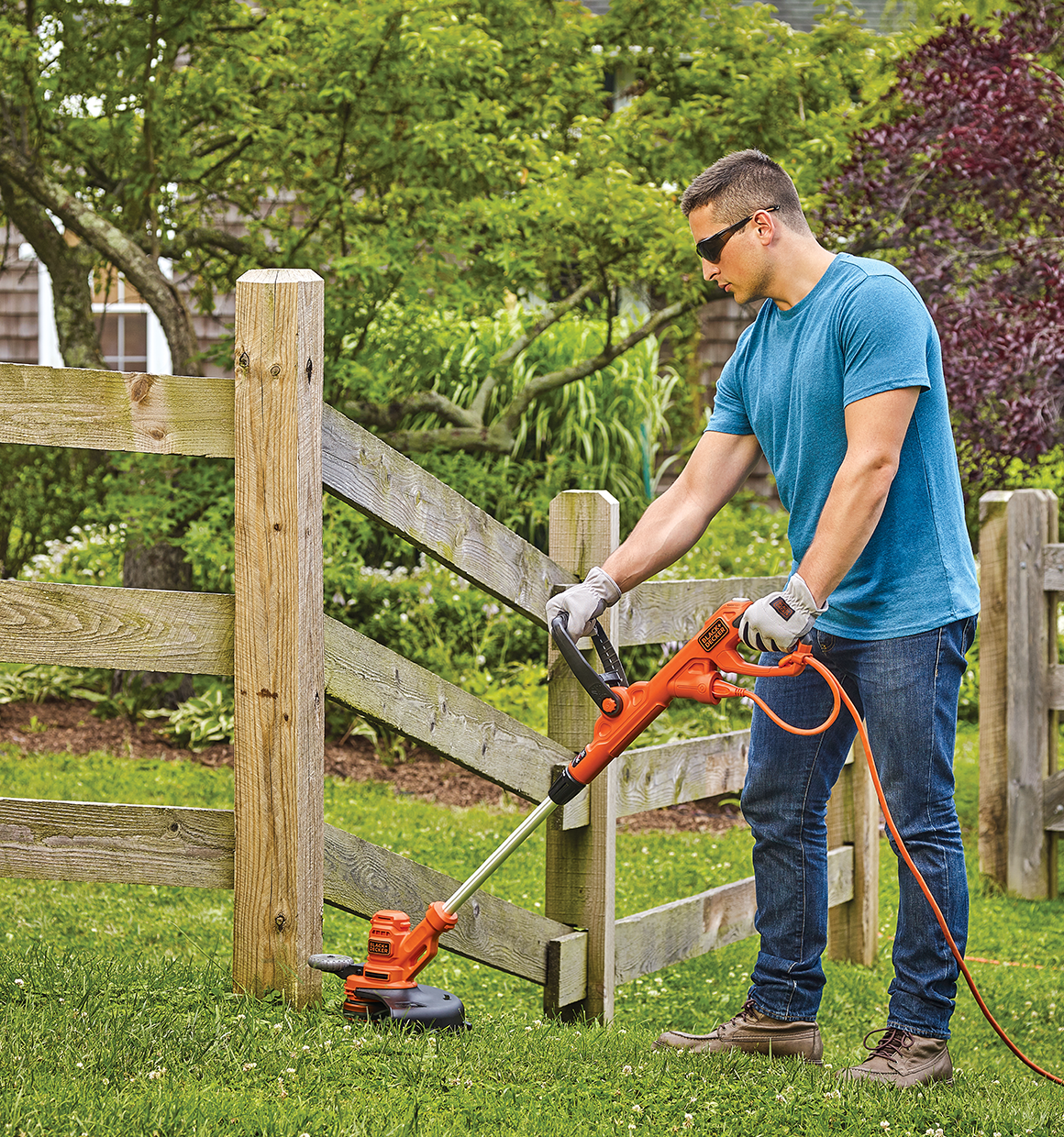 BLACK & DECKER 7.2-Amp Corded Electric String Trimmer and Edger in the  Corded Electric String Trimmers department at
